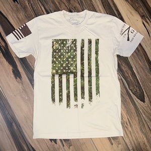 NWOT Grunt Style t-shirt